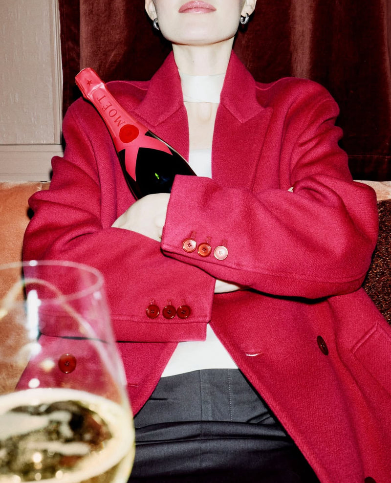 *New-In-Limited Stock* Champagne Moet & Chandon, Imperial Red Limited Edition, NV (Mini 20cl)